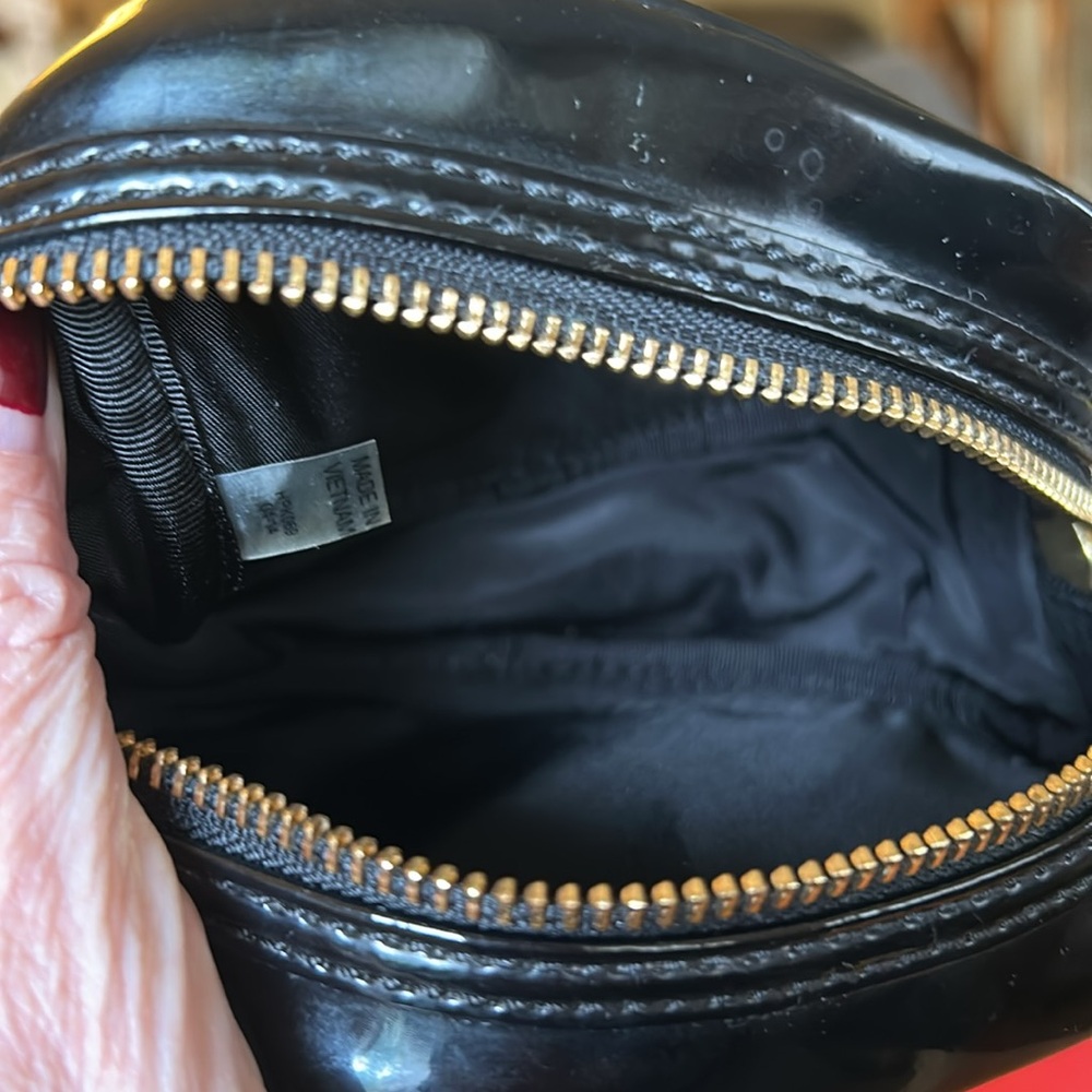 Tory Burch Stacked Logo Dome Zip Top Cosmetic Bag Case 🖤💄 Black Patent - Picture 9 of 11